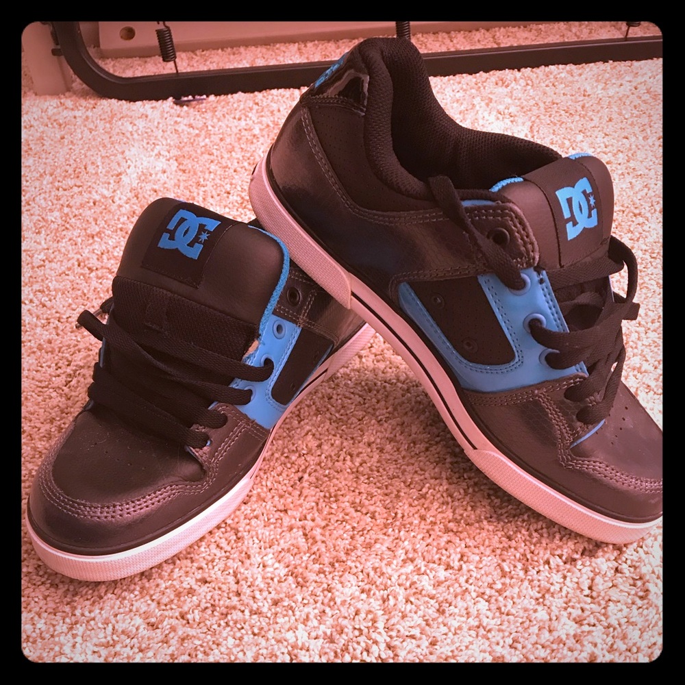 Women’s DC shoes
